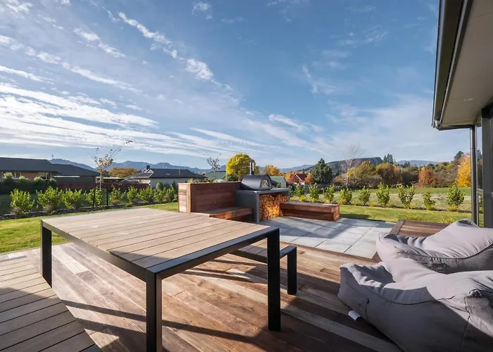 Sapphire Spring Rise Holiday home *