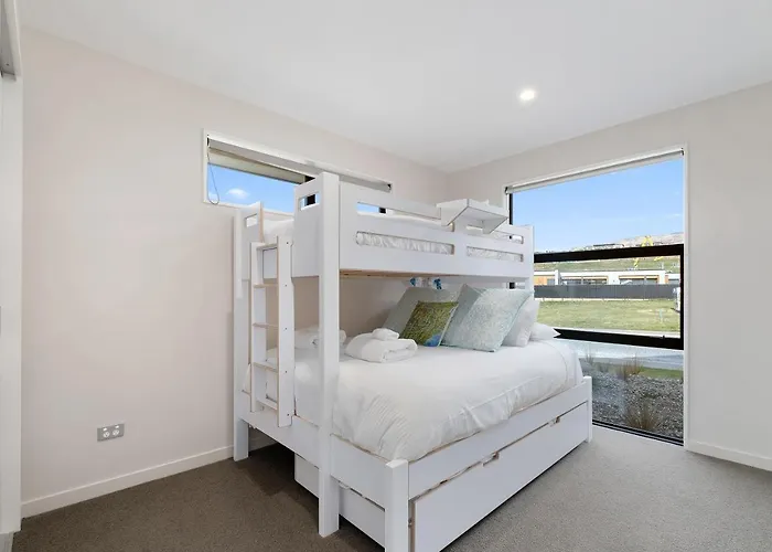 Sapphire Spring Rise Holiday home Wanaka